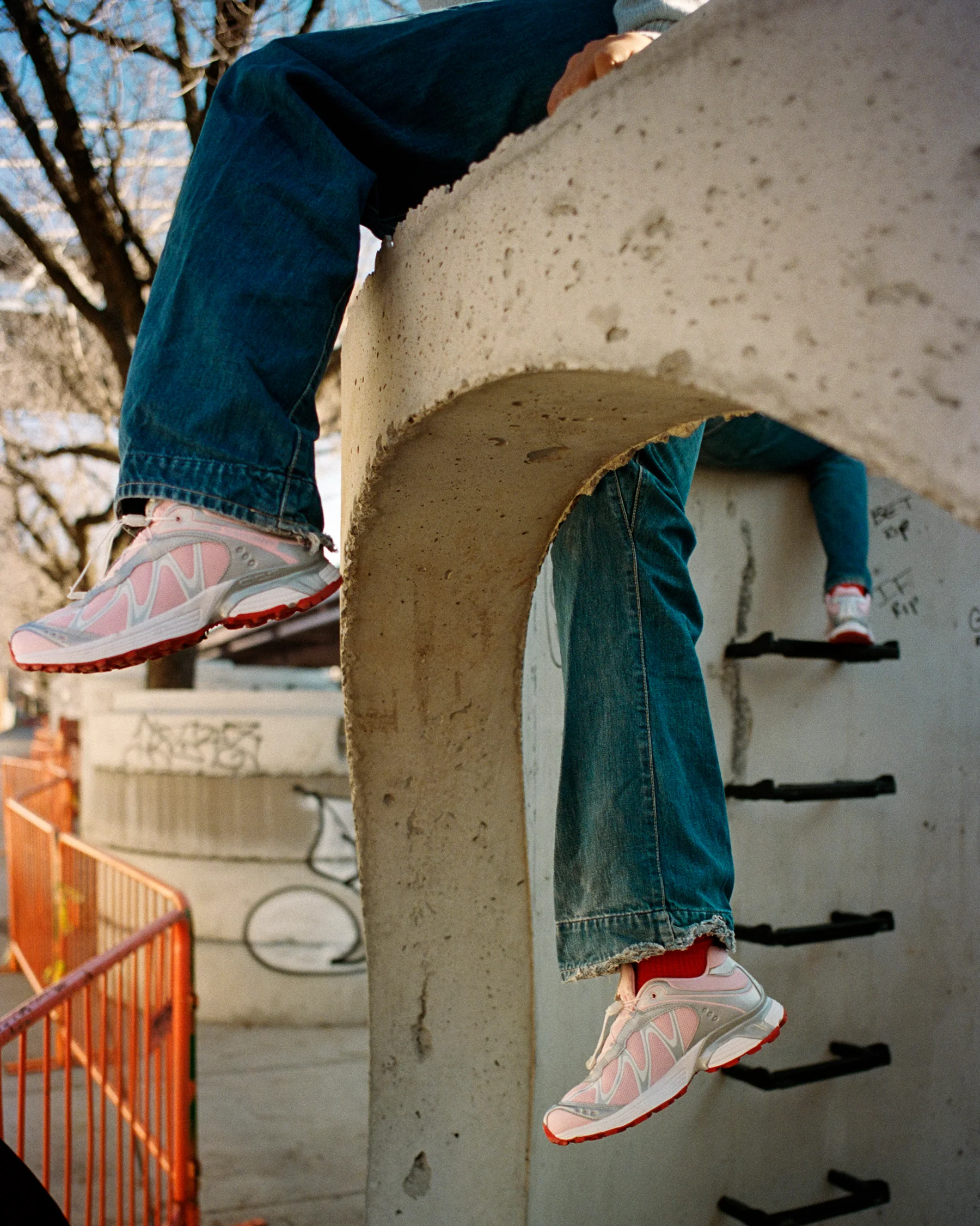 XT-WHISPER SANDY LIANG - Image 6